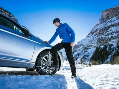 Wie Schneeketten für PKW von König, Maggi und Pewag die Fahrsicherheit im Winter erhöhen