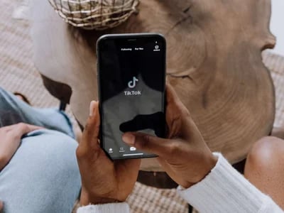 Wie TikTok Abonnenten Kaufen Bei Followershive Ihrem Wachstum Helfen Kann