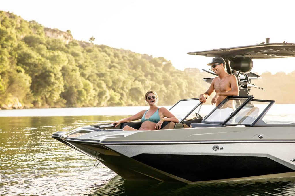 Luxuriöse Yachterlebnisse genießen mit Yachtcharter in Griechenland