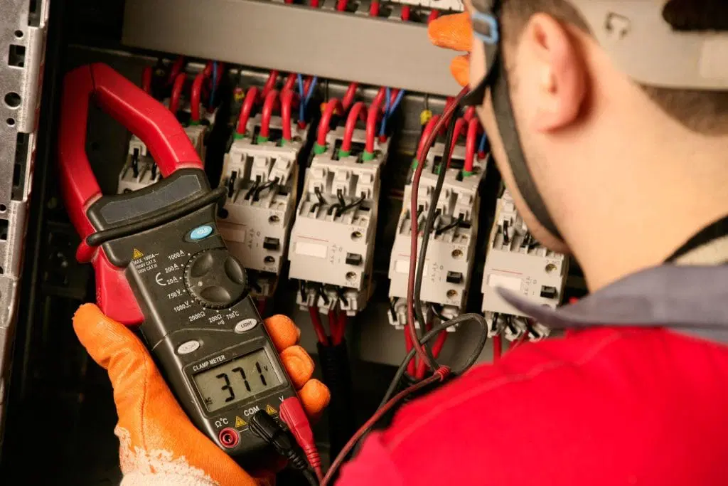 Schritt-für-Schritt-Anleitung zur Prüfung ortsfester elektrischer Anlagen